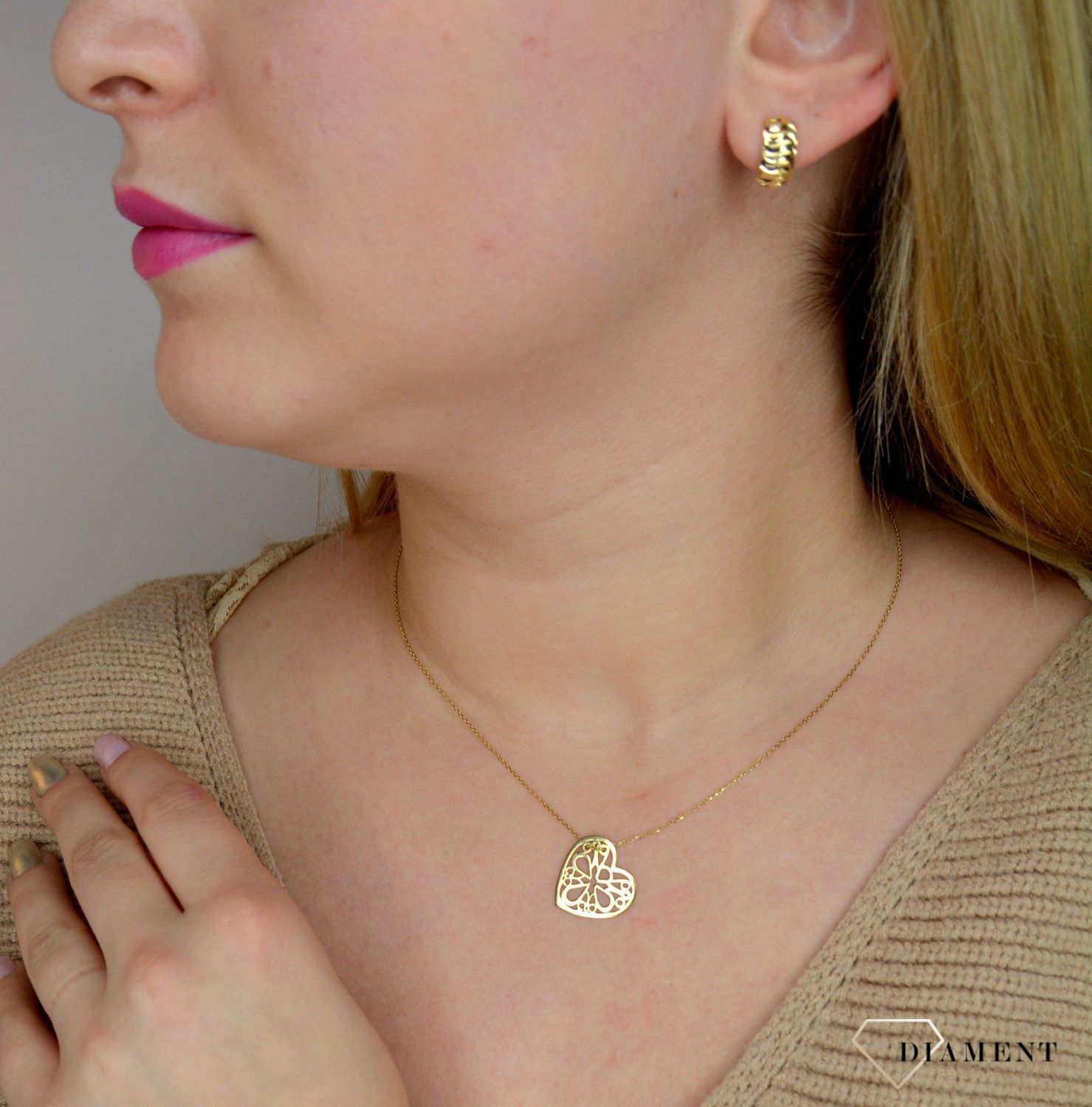 Złote kolczyki 585 grawerowane KL 1637B 585.jpg